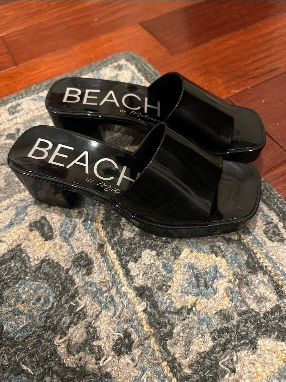Black Jelly Heel Sandals
